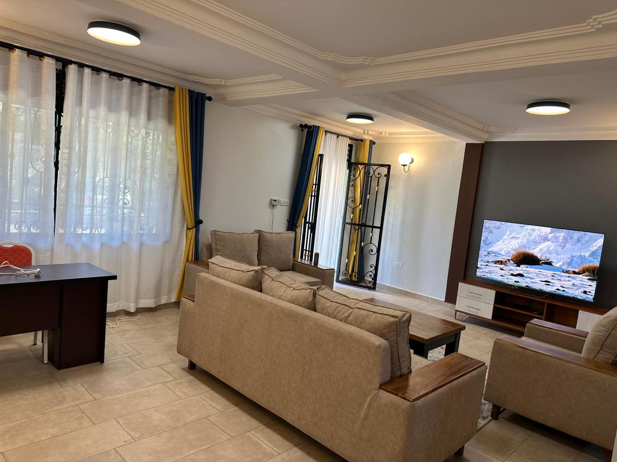 Elena & Kimberly Apartment Gulu Luaran gambar